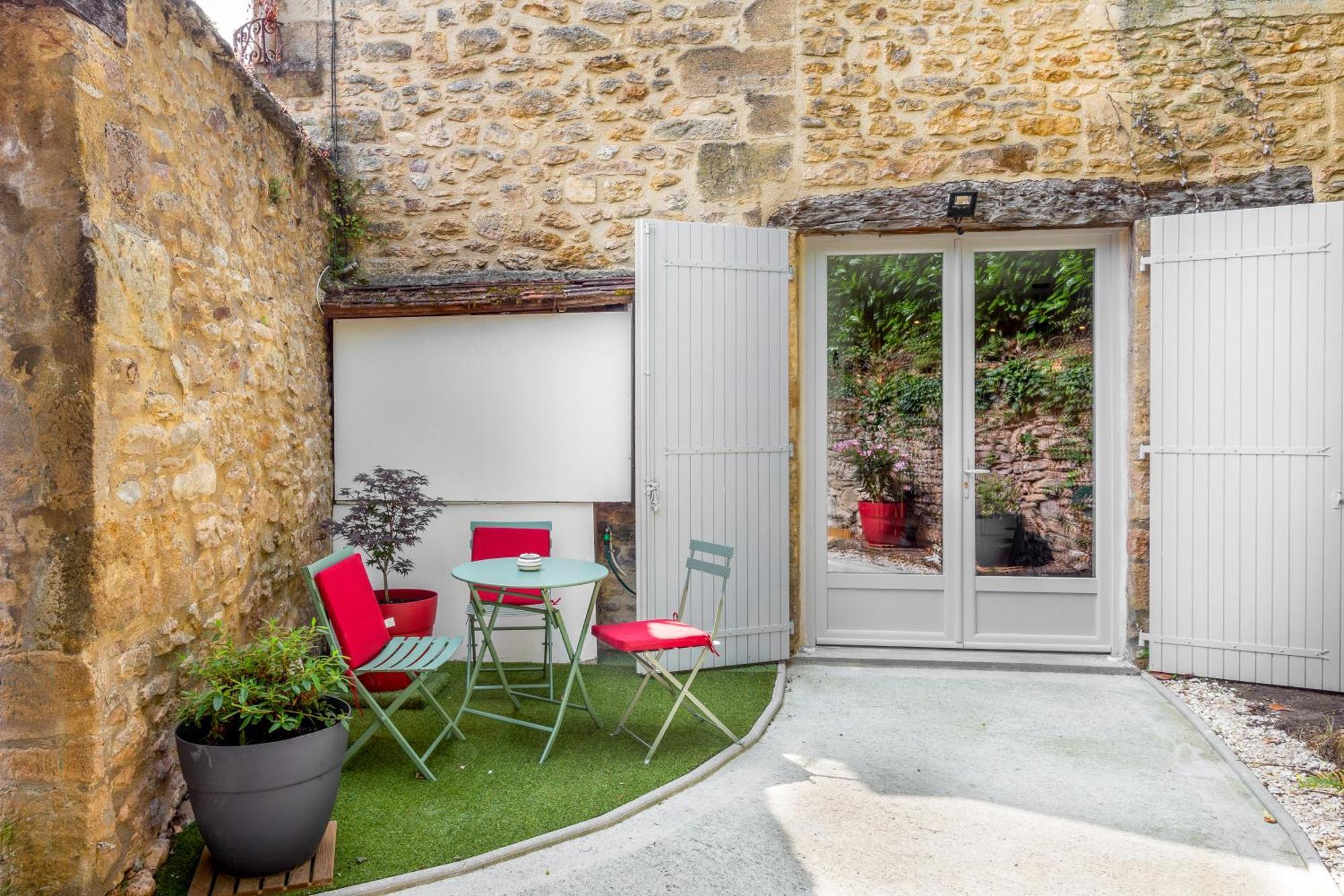 Le Pecharmant - Lescapade Medievale Sarlat Εξωτερικό φωτογραφία